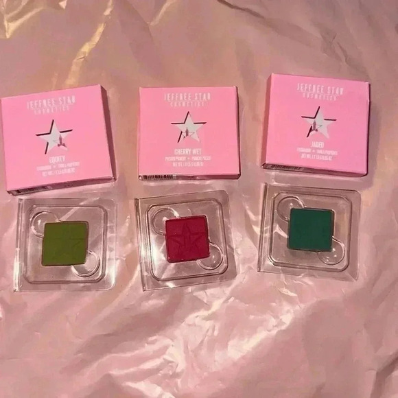 Brand new! Set of 3 jeffree star artistry single eye shadows - Picture 1 of 3